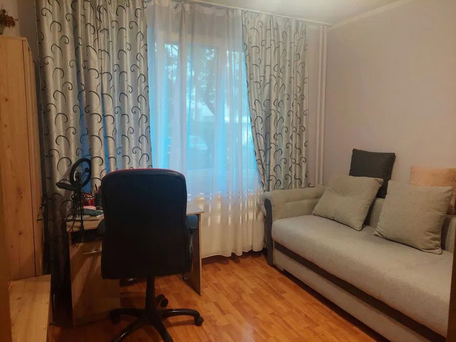 Apartament 3 camere Titan-Piata Minis