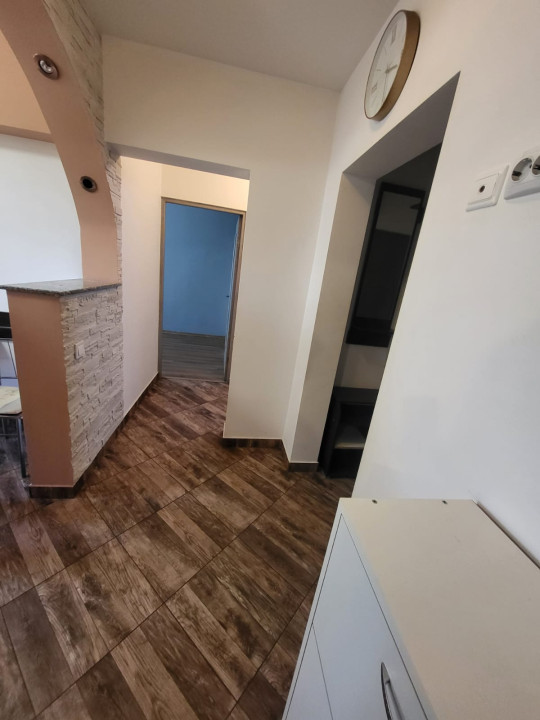 APARTAMENT 2 CAMERE-RAHOVA-DECOMANDAT-BLOC REABILITAT-MOBILAT UTILAT