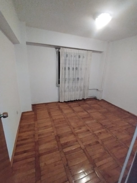 Apartament 3 camere decomandate Bld Octavian Goga-Unirii- Stradal