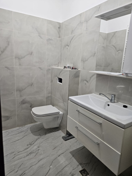 Apartament 3 camere+curte- Cartierul Latin