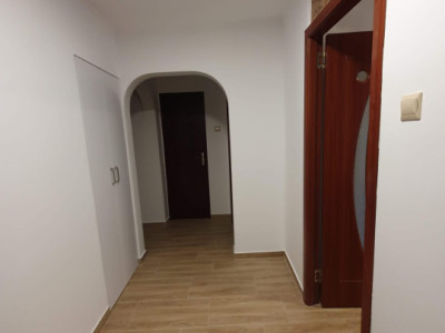 Apartament 3 camere-decomandat-zona Oltenitei-Piata Sudului