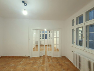 Apartament 4 camere - pretabil birouri - Ultracentral - Piata Romana