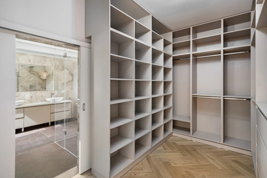 Apartament 5 camere- decomandat- zona Calea Plevnei 