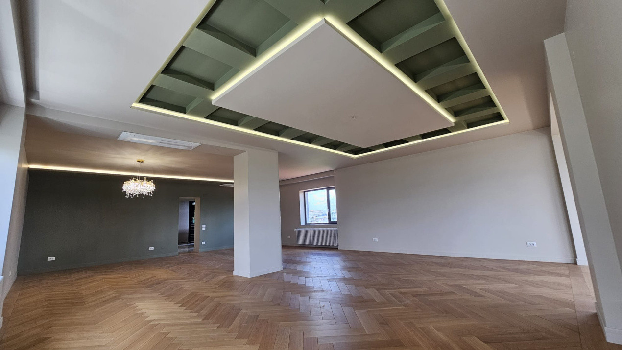 Apartament 5 camere- decomandat- zona Calea Plevnei 