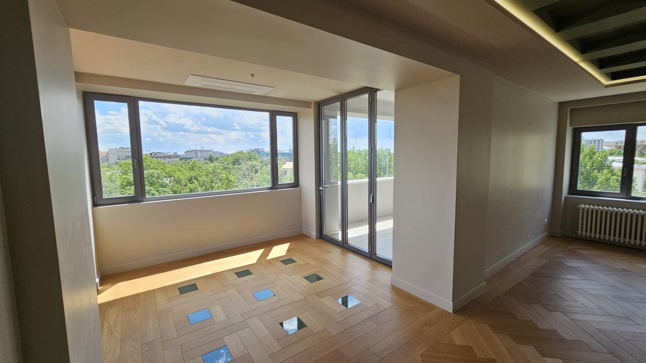 Apartament 5 camere- decomandat- zona Calea Plevnei 