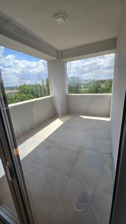 Apartament 5 camere- decomandat- zona Calea Plevnei 