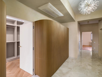 Apartament 5 camere- decomandat- zona Calea Plevnei 