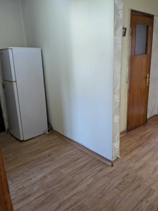 Apartament 3 camere - DECOMANDAT - zona BERCENI