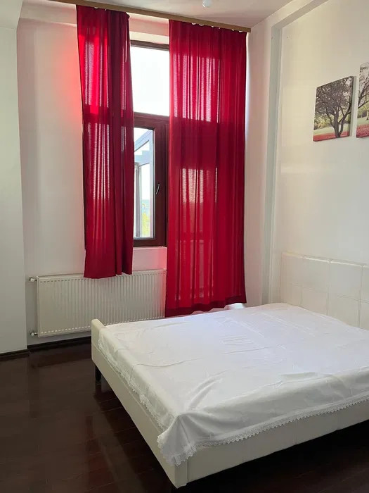 APARTAMENT DE 3 CAMERE, 87 MP UTILI,DAMAROAIA