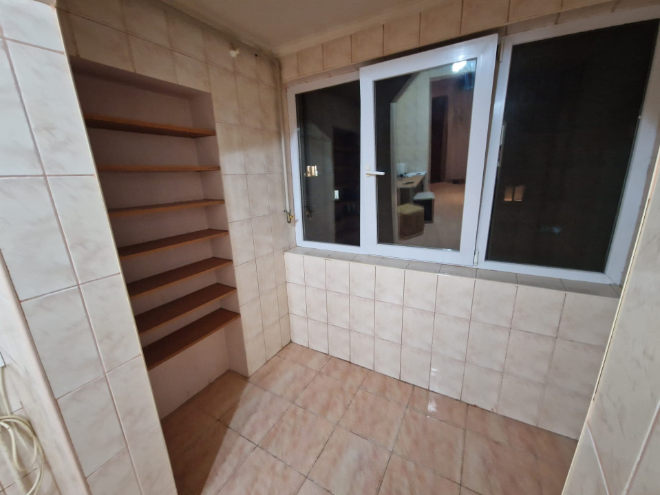 APARTAMENT 3 CAMERE - 1 DECEMBRIE - 5 MIN DE METROU