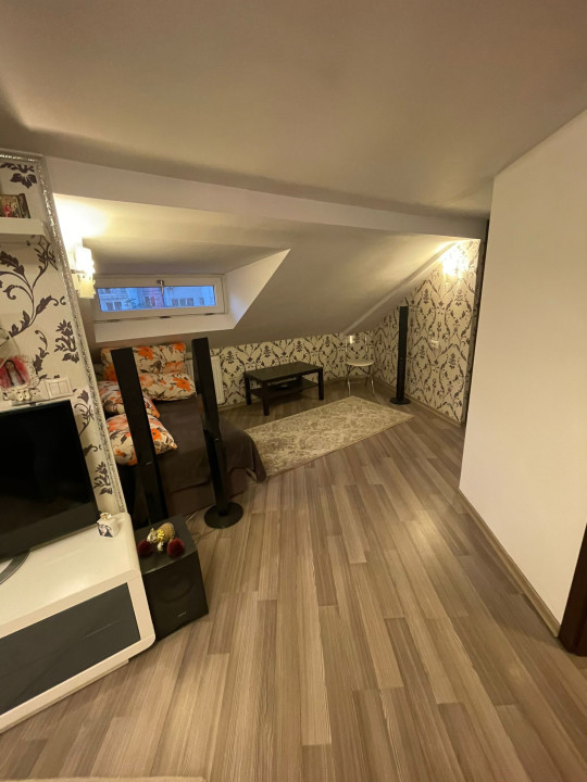 Apartament 3 camere, centrală proprie, în zona Unirii - Bd. Decebal