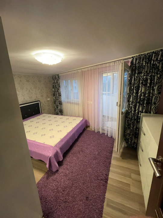 Apartament 3 camere, centrală proprie, în zona Unirii - Bd. Decebal