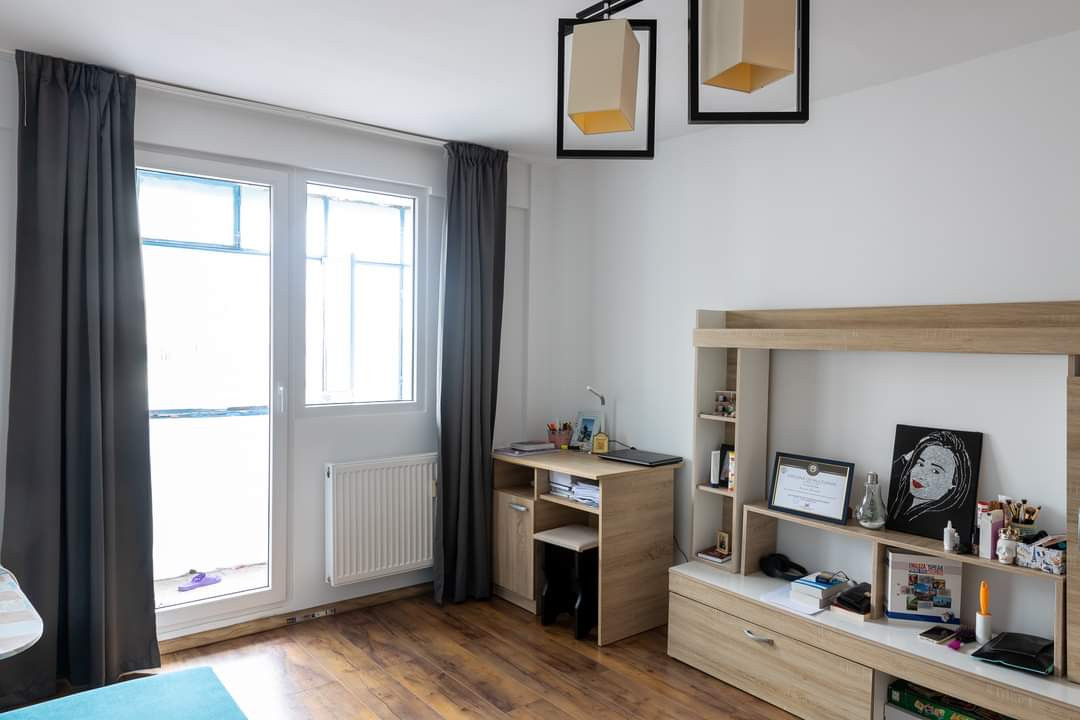 Apartament 2 camere decomandat etaj 9/10 la 3 min de Metrou Lujerului