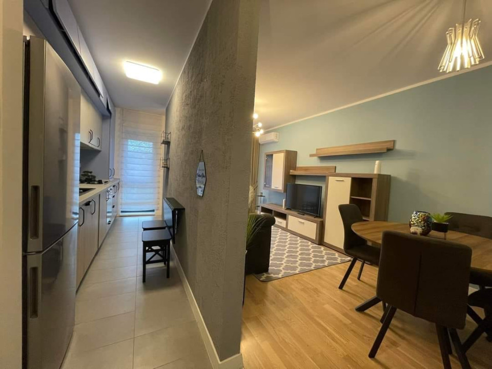 Apartament 2 camere decomandat etaj 5/8 zona piata Chibrit