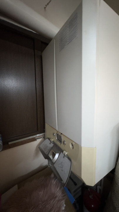 APARTAMENT 4 CAMERE SEMIDECOMANDAT- VERGULUI-MORARILOR