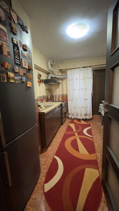 APARTAMENT 4 CAMERE SEMIDECOMANDAT- VERGULUI-MORARILOR