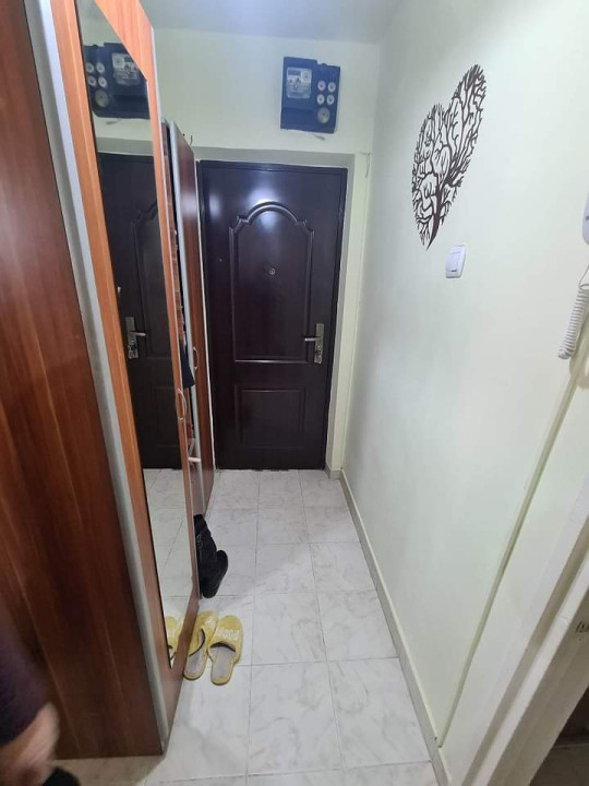 Apartament cu 3 camere în Giurgiului – Etaj 2, confort și accesibilitate!