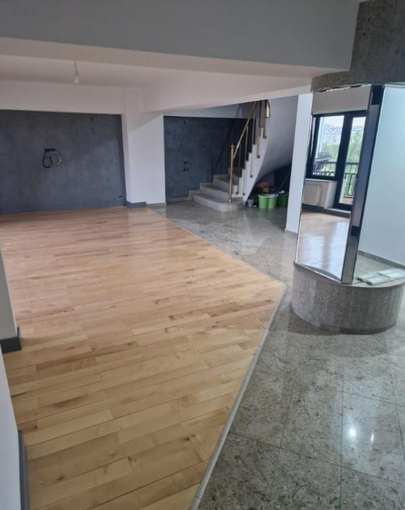 Apartament 4  camere - UNIRI - DECOMANDAT - 166mp- 