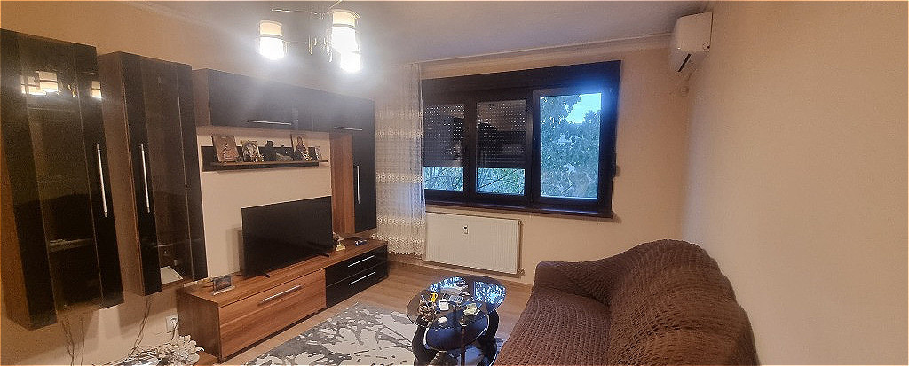 Apartament cu 3 camere decomandat – Zonă Ozana, aproape de metrou!