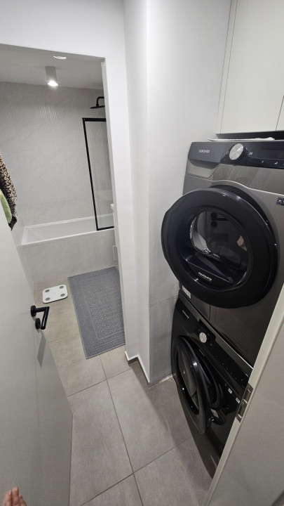 Apartament 4 camere- decomandat-zona Mosilor
