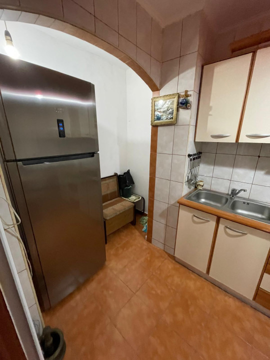 Apartament 3 camere decomandat Giurgiului