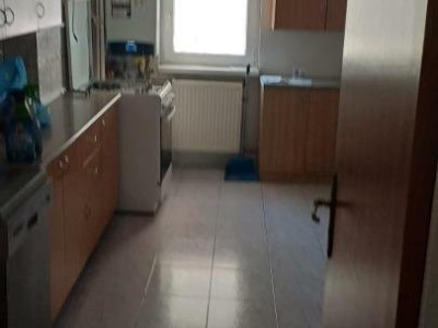 Apartament 3 camere decomandat - zona Tei 