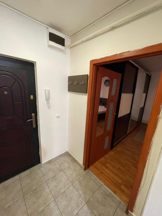 Garsoniera-DE-INCHIRIAT-PRETABIL-SPATIU-COMERCIAL-BRANCOVEANU