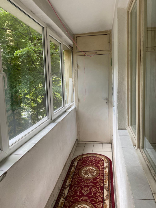 Apartament 2 camere- semidecomandat- zona Colentina