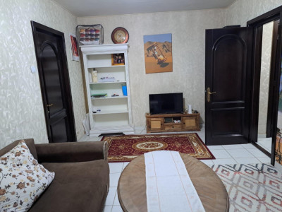 Apartament 2 camere- semidecomandat- zona Colentina
