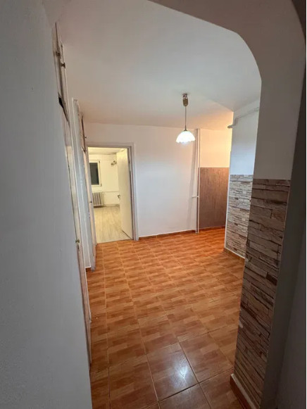 Apartament 2 camere-decomandat-zona Colentina
