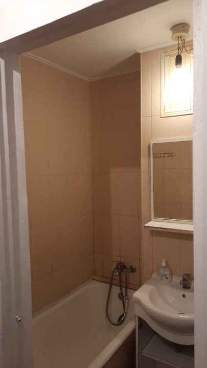 Apartament 2 camere-decomandat-zona Colentina