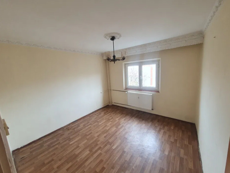 Apartament 3 camere-decomandat -zona Panduri