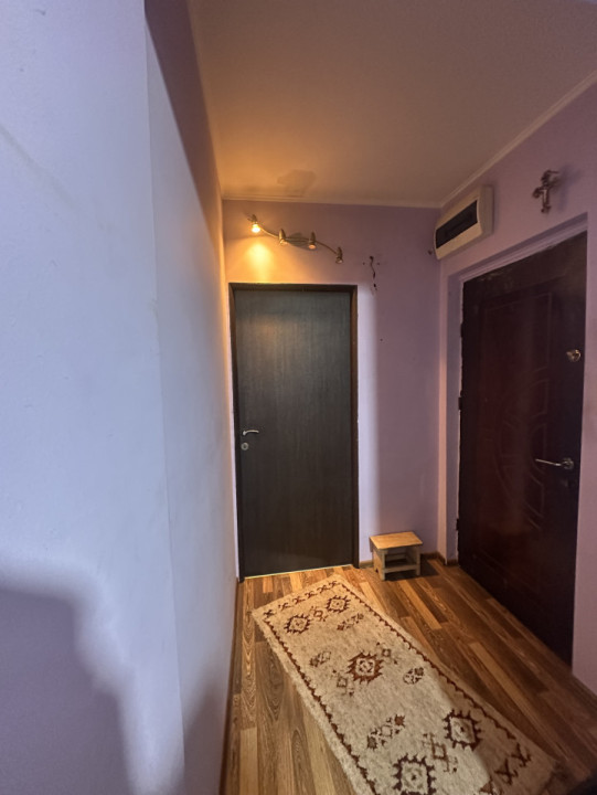 Apartament 4 camere - semidecomandat-Sos.Oltenitei -  Berceni