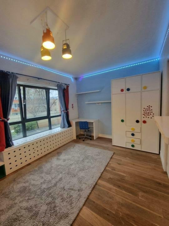 Apartament cu 6 camere - ZONA TEI 