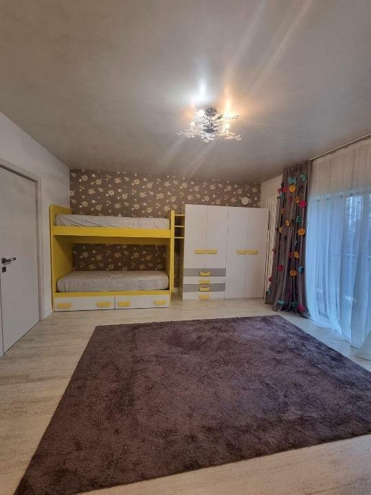 Apartament cu 6 camere - ZONA TEI 