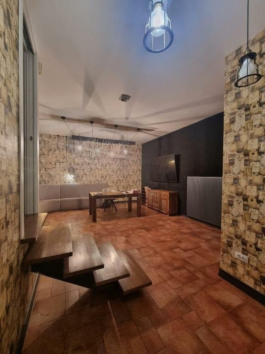 Apartament cu 6 camere - ZONA TEI 