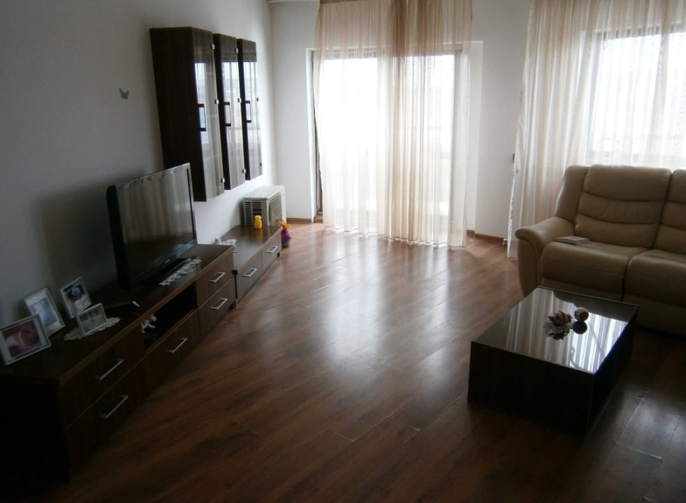 Apartament 2 camere decomandat-Piata Unirii