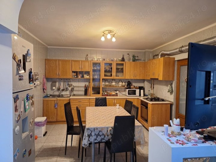 Casa Rahova -Alexandriei 8 camere,364 mp