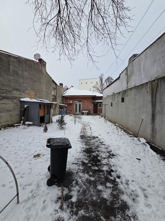 Casa  Rahova ,Curte 360 mp