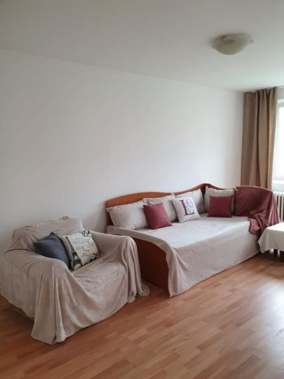 Apartament -3 camere -decomandat-Zona Teiul Doamnei
