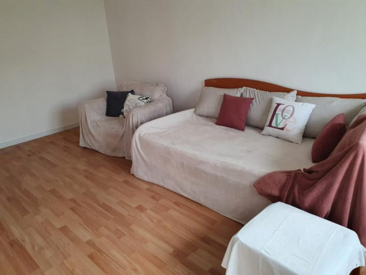 Apartament -3 camere -decomandat-Zona Teiul Doamnei