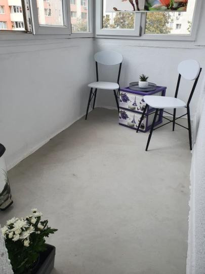 Apartament -3 camere -decomandat-Zona Teiul Doamnei