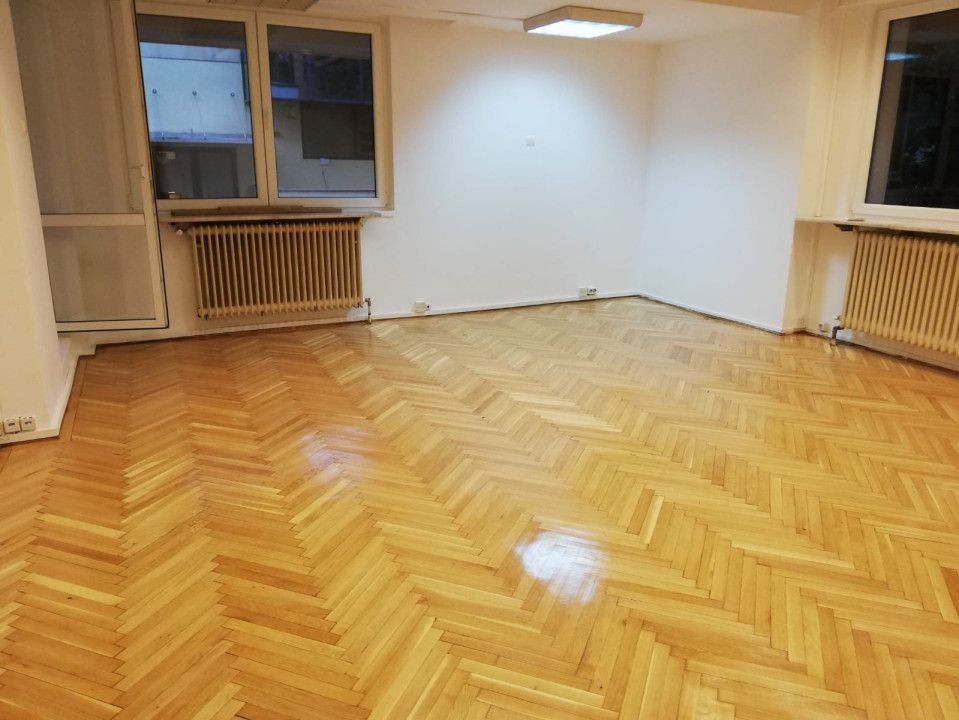 Apartament 4 Camere- zona Primaverii