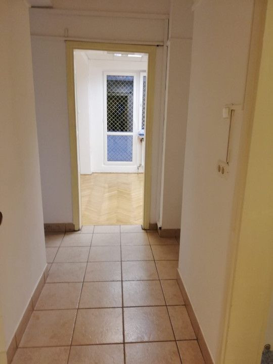 Apartament 4 Camere- zona Primaverii