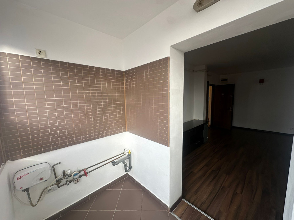 Apartament 2 camere decomandat-Radovanu-Colentina 