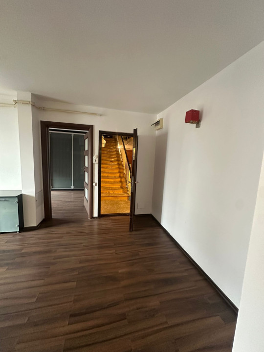 Apartament 2 camere decomandat-Radovanu-Colentina 