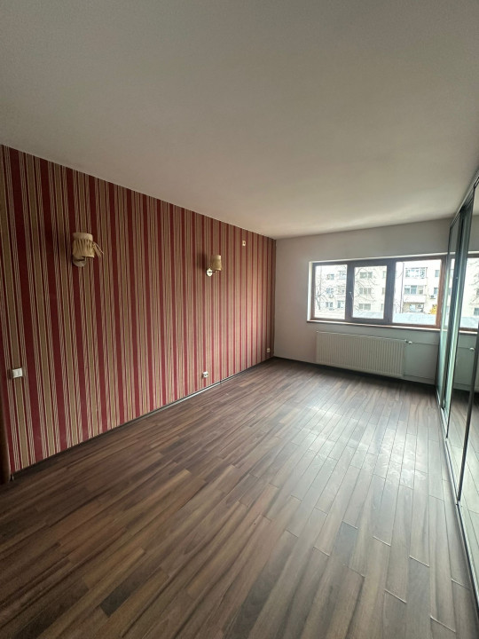 Apartament 2 camere decomandat-Radovanu-Colentina 