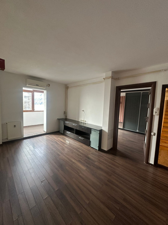 Apartament 2 camere decomandat-Radovanu-Colentina 