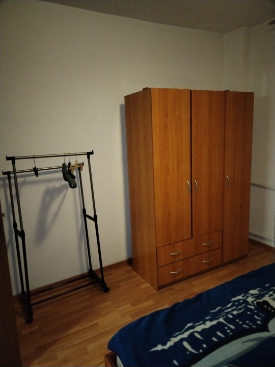 Apartament 2 camere etaj 2-an1982-Fabrica de Gheata 