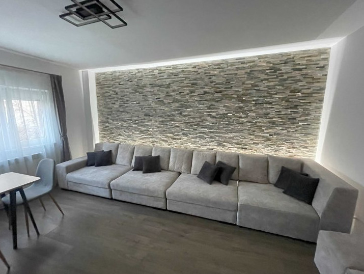 Apartament 3 camere-decomandat-zona 13 Septembrie /Sebastian